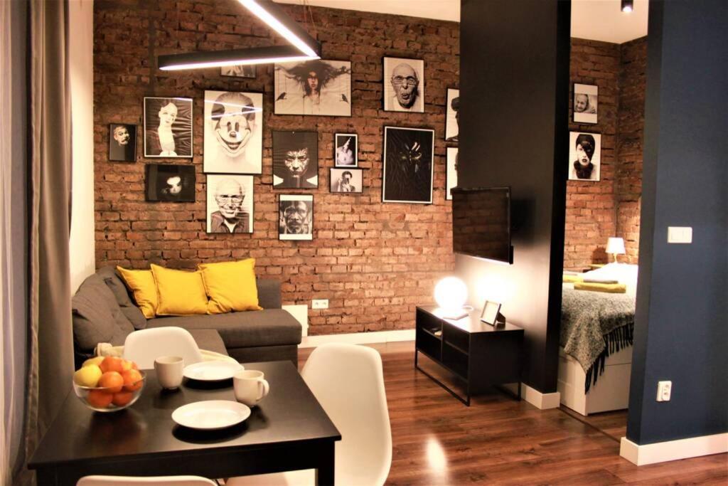 Unique Brick 5 - Old Town & Market Square Apartment Krakow Exterior photo